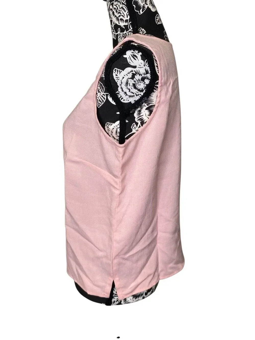 Christopher & Banks Pink Sleeveless Blouse Scoop Neck Side Slit Career Casual